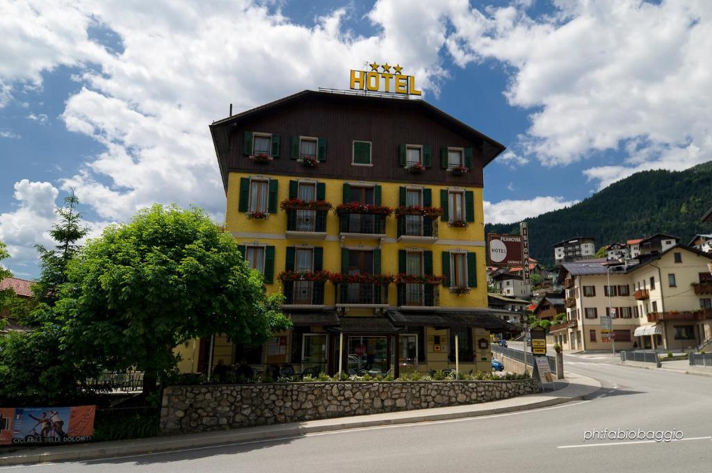 Hotel Ferrovia Calalzo di Cadore Экстерьер фото