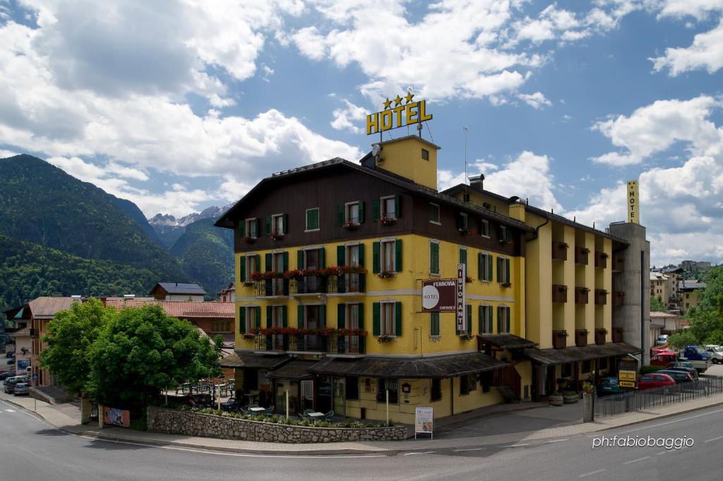 Hotel Ferrovia Calalzo di Cadore Экстерьер фото